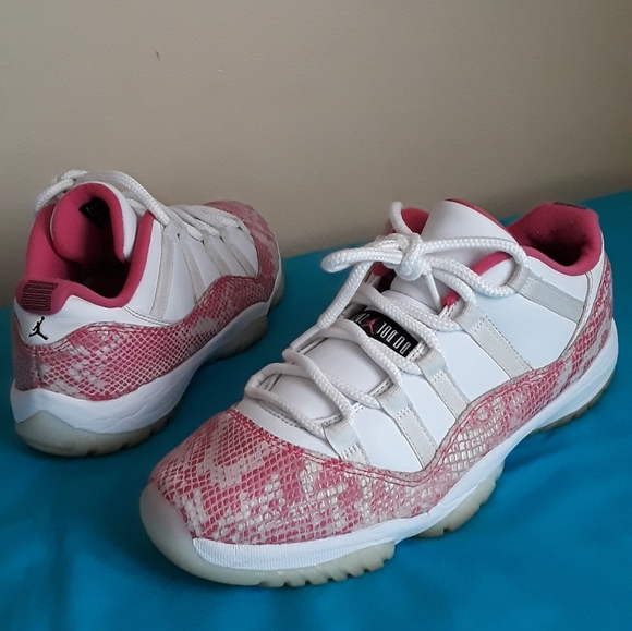 Nike Shoes - Women's Nike Air Jordan 11 Retro Snakeskin Sz 9